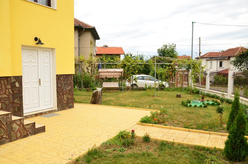 Guest House Nocturno Berkovitsa Exterior photo